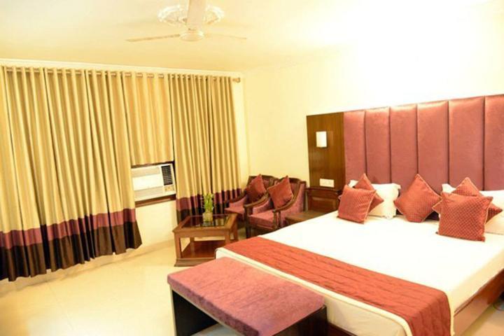 Hotel City Heart Residency Chandīgarh Zewnętrze zdjęcie